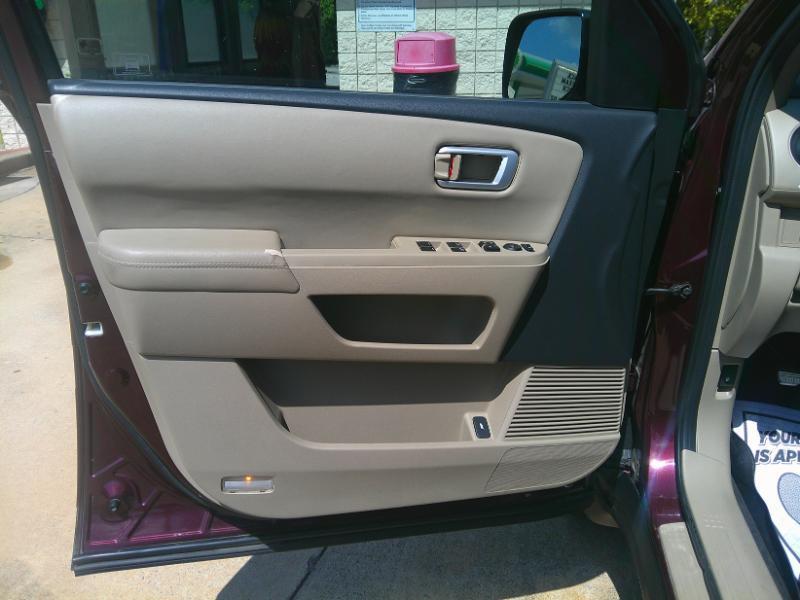 Honda Pilot EX-L 2WD 5-Spd AT with DVD 2011