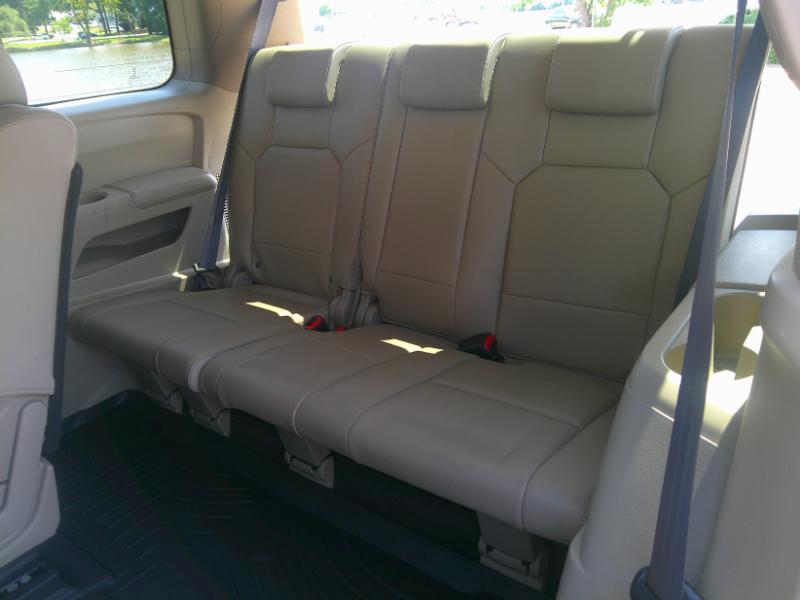 Honda Pilot EX-L 2WD 5-Spd AT with DVD 2011