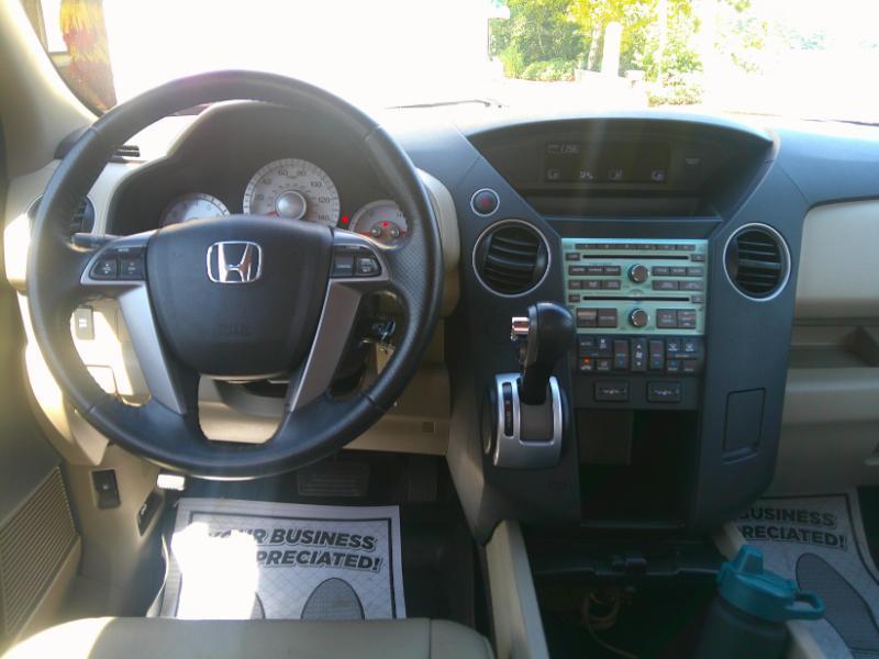 Honda Pilot EX-L 2WD 5-Spd AT with DVD 2011