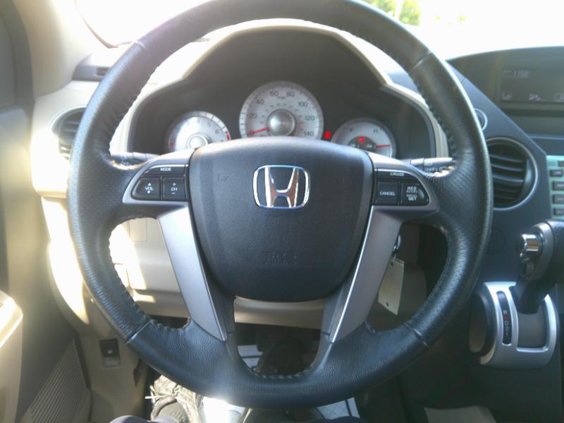 Honda Pilot EX-L 2WD 5-Spd AT with DVD 2011