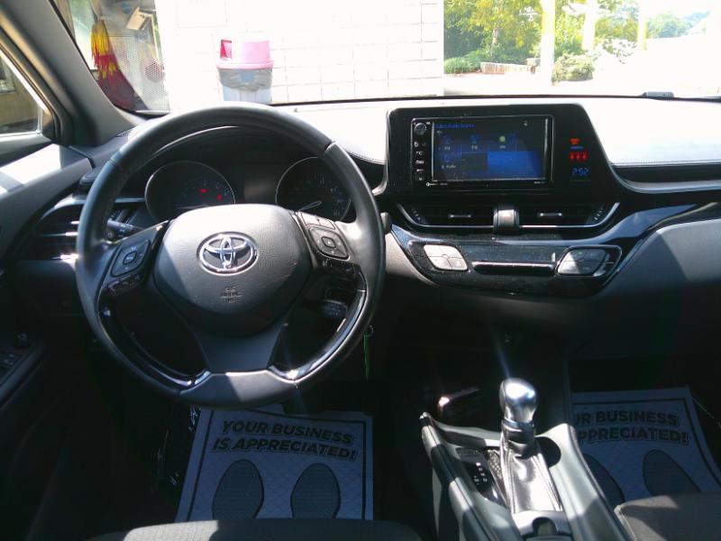 Toyota C-HR XLE 2018