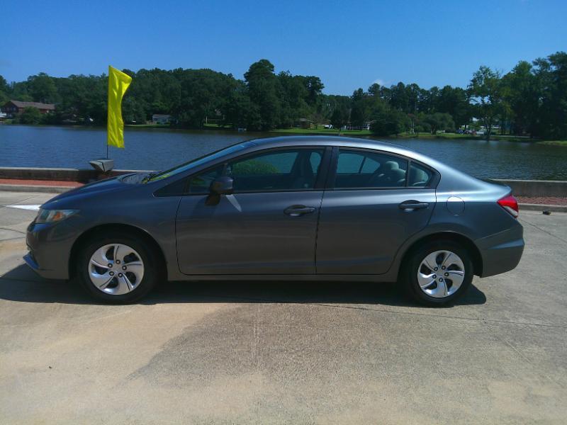 Honda Civic LX Sedan 5-Speed AT 2013