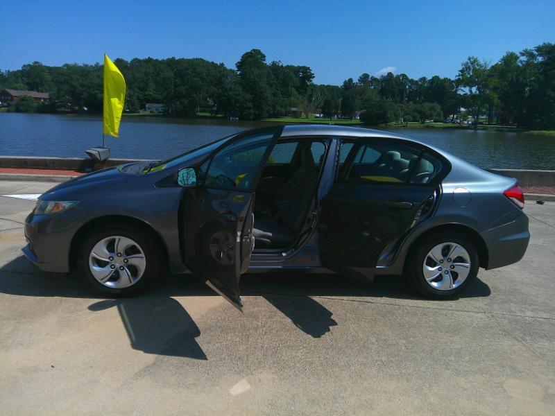 Honda Civic LX Sedan 5-Speed AT 2013