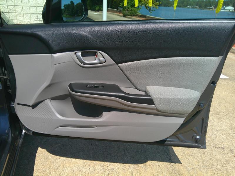 Honda Civic LX Sedan 5-Speed AT 2013