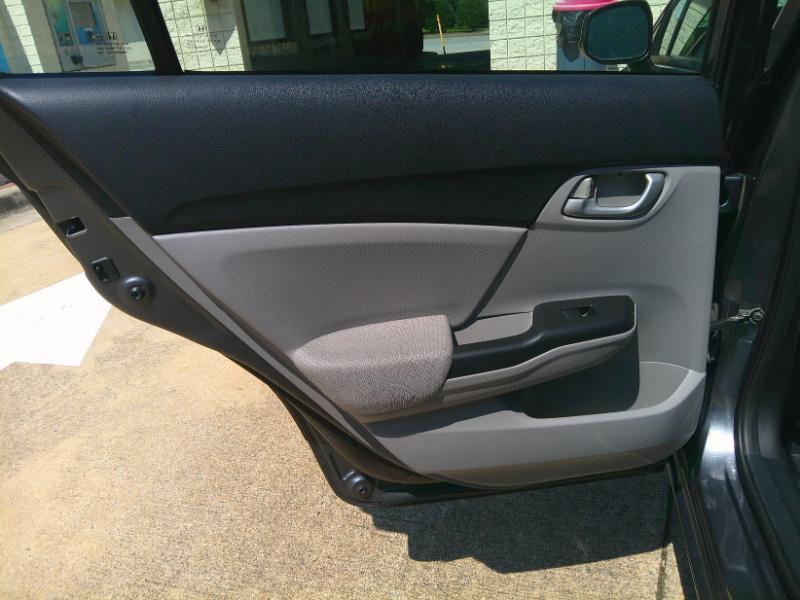 Honda Civic LX Sedan 5-Speed AT 2013
