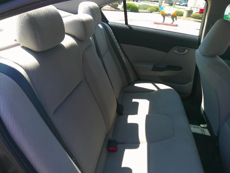 Honda Civic LX Sedan 5-Speed AT 2013