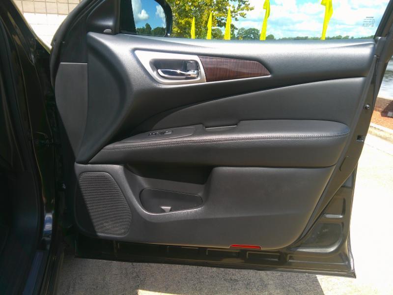 Nissan Pathfinder SL 4WD 2015