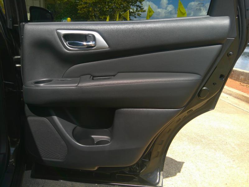 Nissan Pathfinder SL 4WD 2015