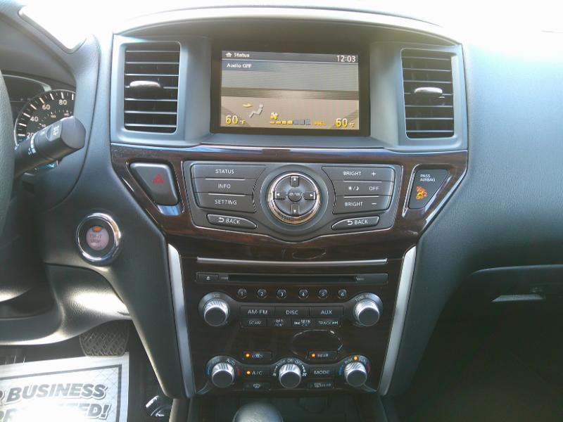 Nissan Pathfinder SL 4WD 2015
