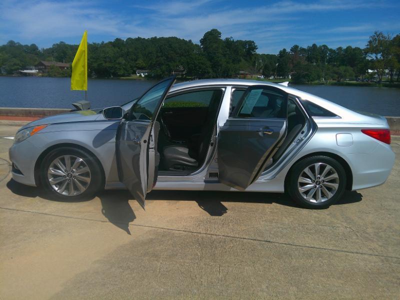 Hyundai Sonata SE 2.0L TGDI 2014