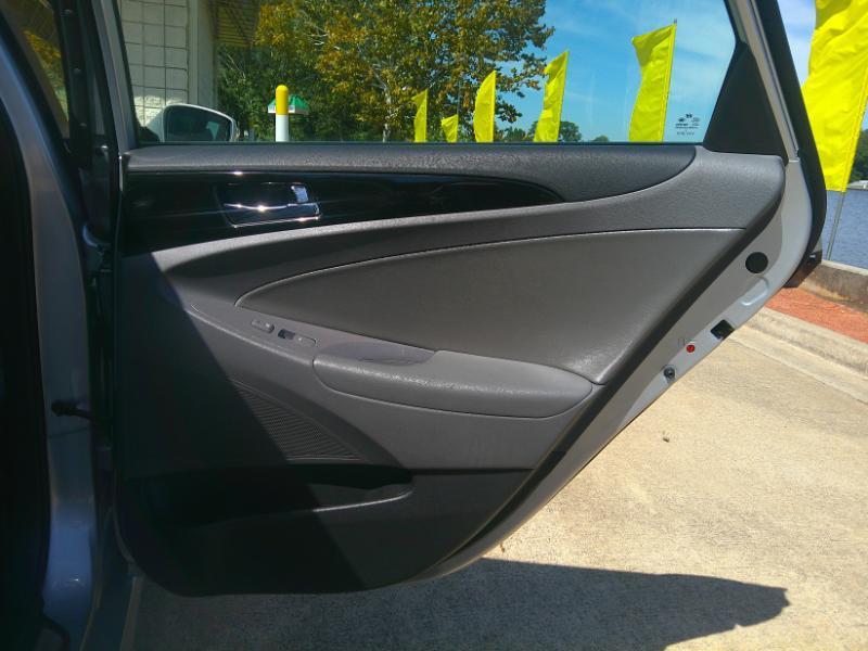 Hyundai Sonata SE 2.0L TGDI 2014