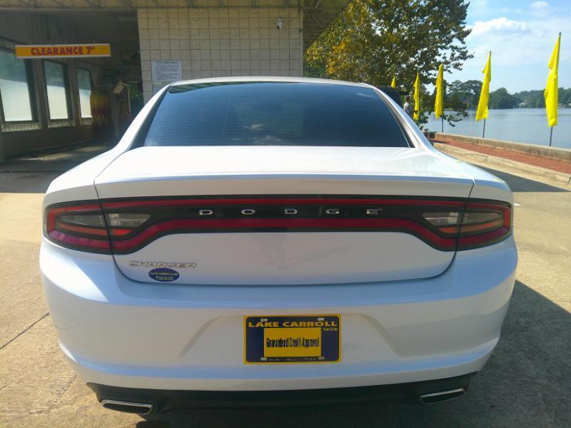 Dodge Charger SE 2015