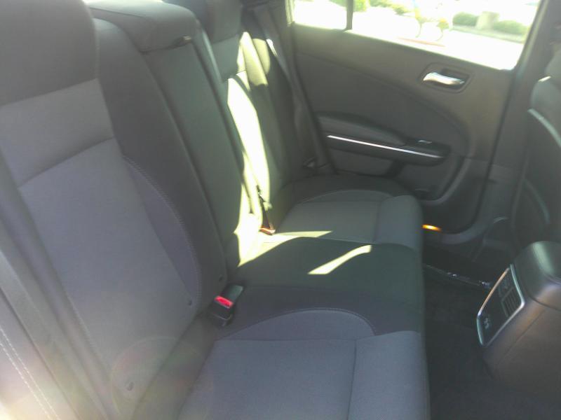Dodge Charger SE 2015