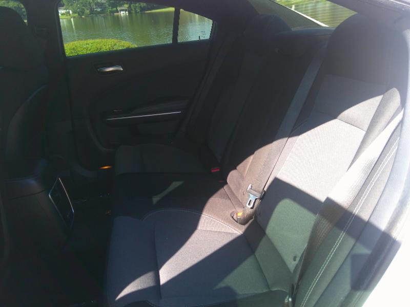 Dodge Charger SE 2015