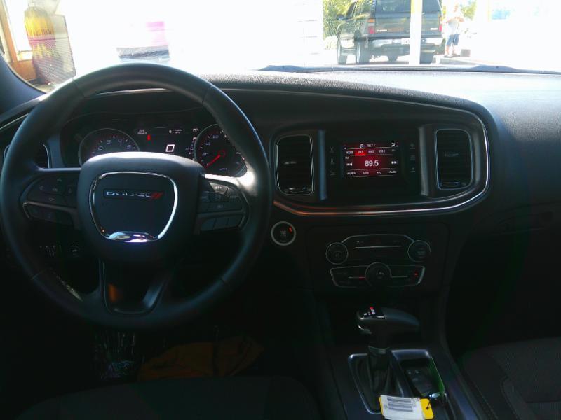 Dodge Charger SE 2015