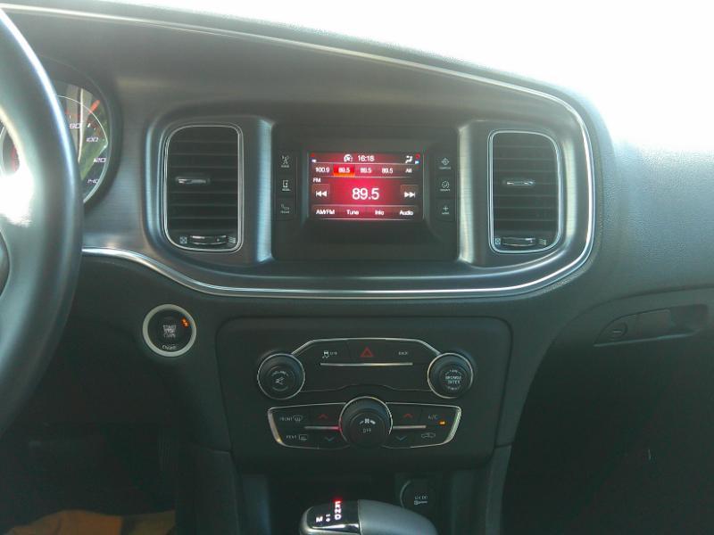 Dodge Charger SE 2015
