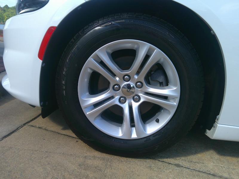Dodge Charger SE 2015