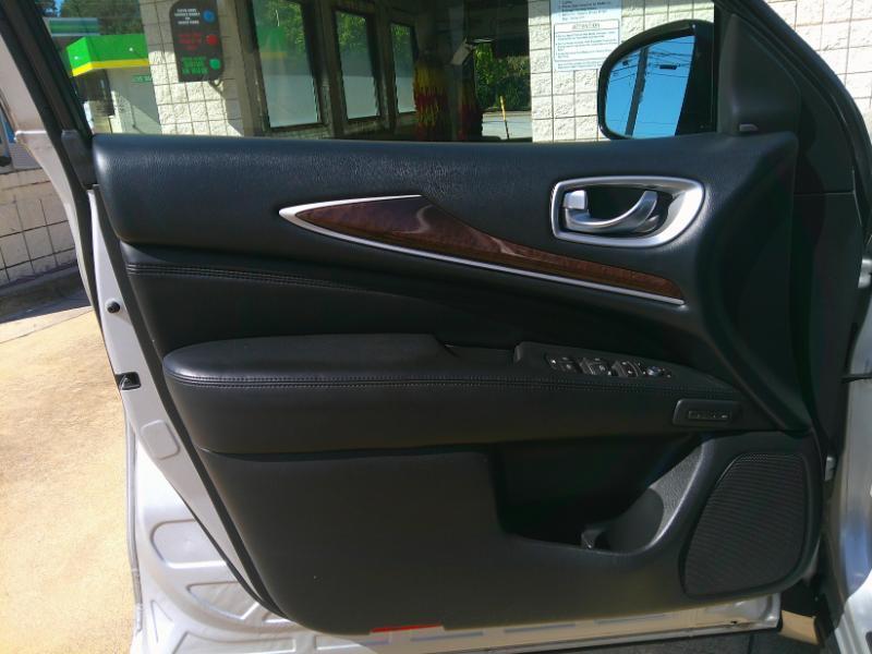Infiniti JX photo 5