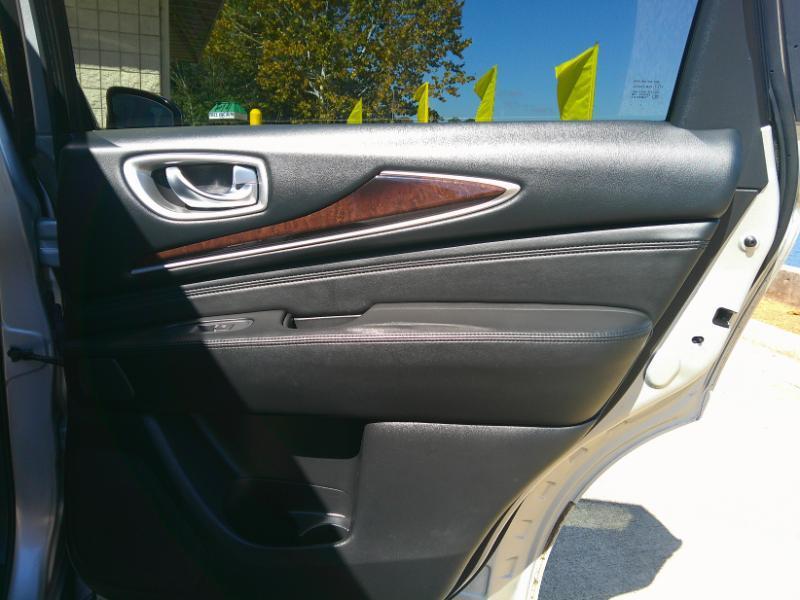 Infiniti JX photo 7