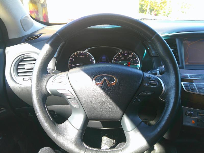 Infiniti JX photo 18