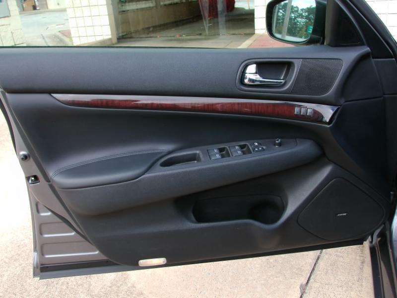 Infiniti G Sedan 37x AWD 2012