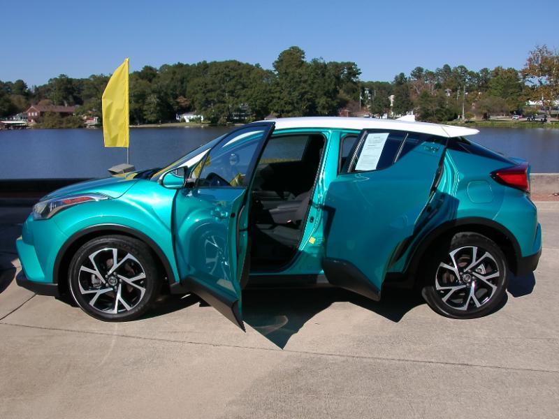 Toyota C-HR XLE 2018