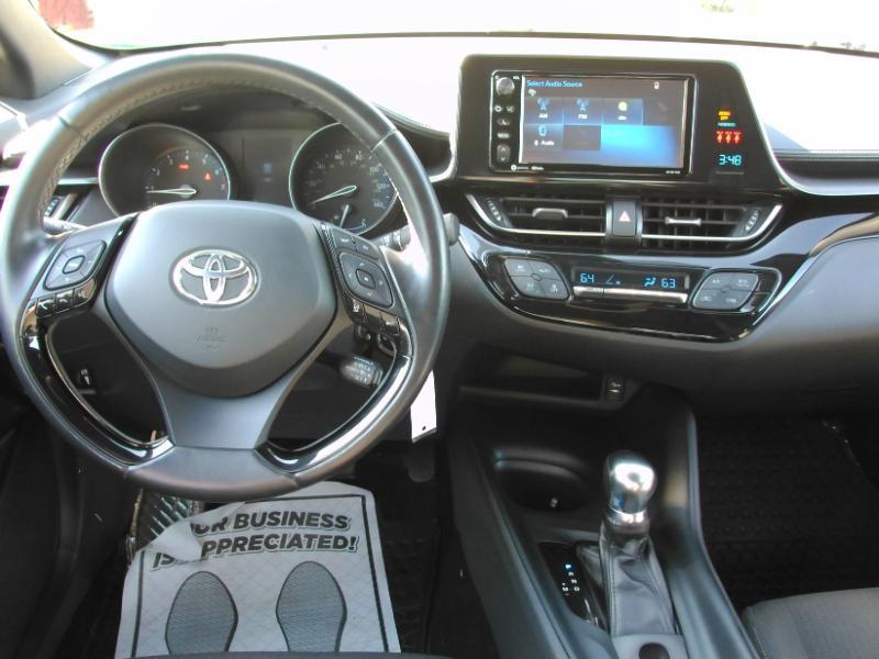 Toyota C-HR XLE 2018