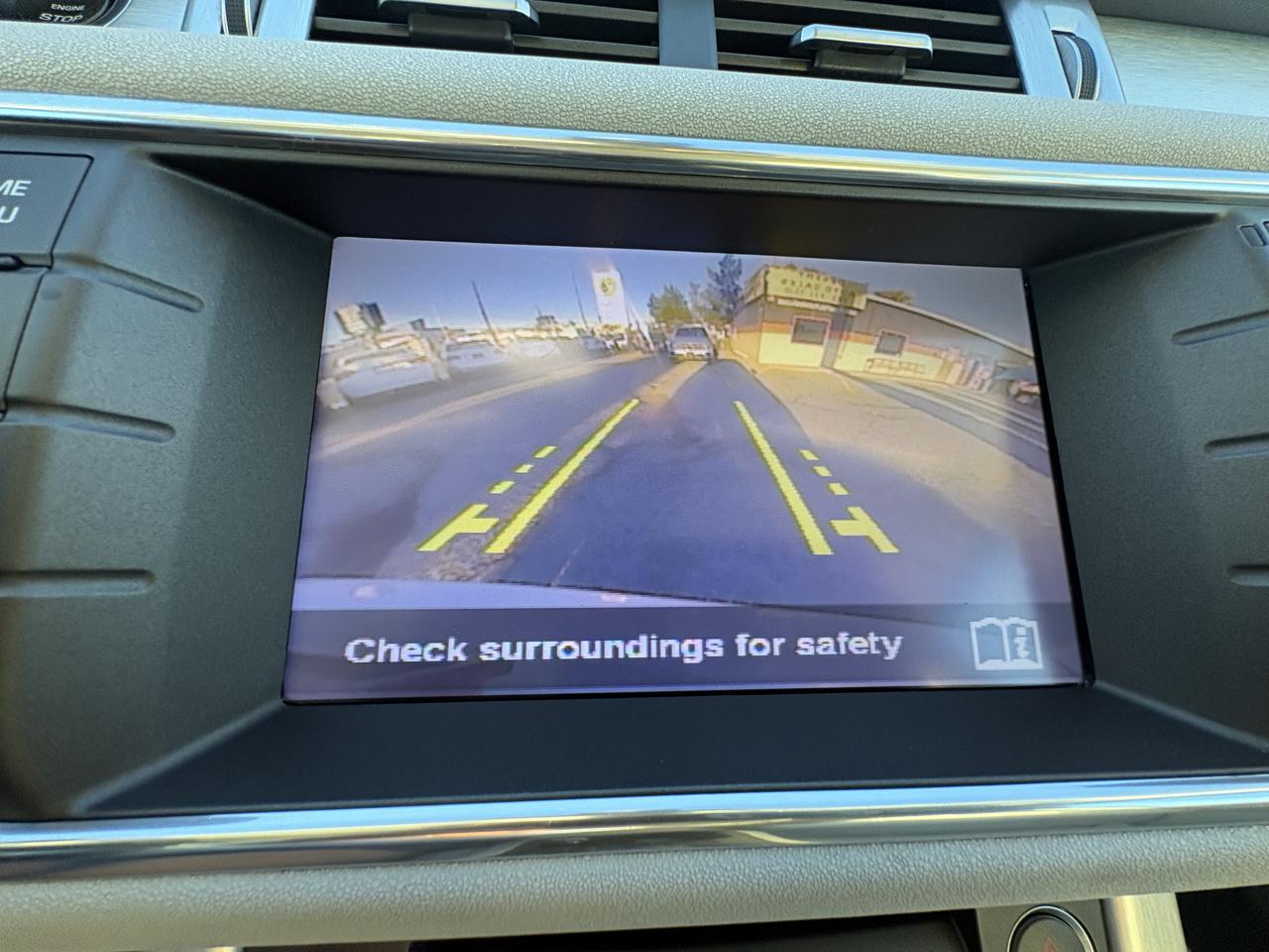 Land Rover Range Rover Evoque 5dr HB Pure Plus 2013