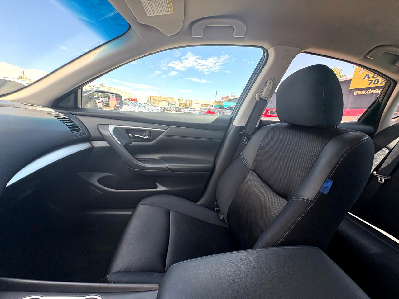 Nissan Altima 4dr Sdn I4 2.5 SR 2016 Nissan Altima 4dr Sdn I4 2.5 SR 2016