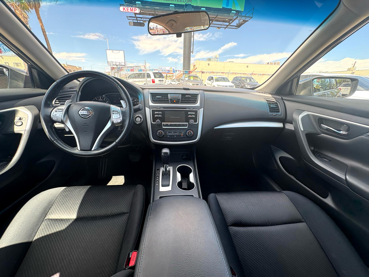 Nissan Altima 4dr Sdn I4 2.5 SR 2016 Nissan Altima 4dr Sdn I4 2.5 SR 2016