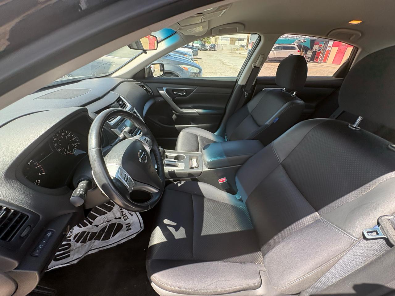 Nissan Altima 4dr Sdn I4 2.5 SR 2016