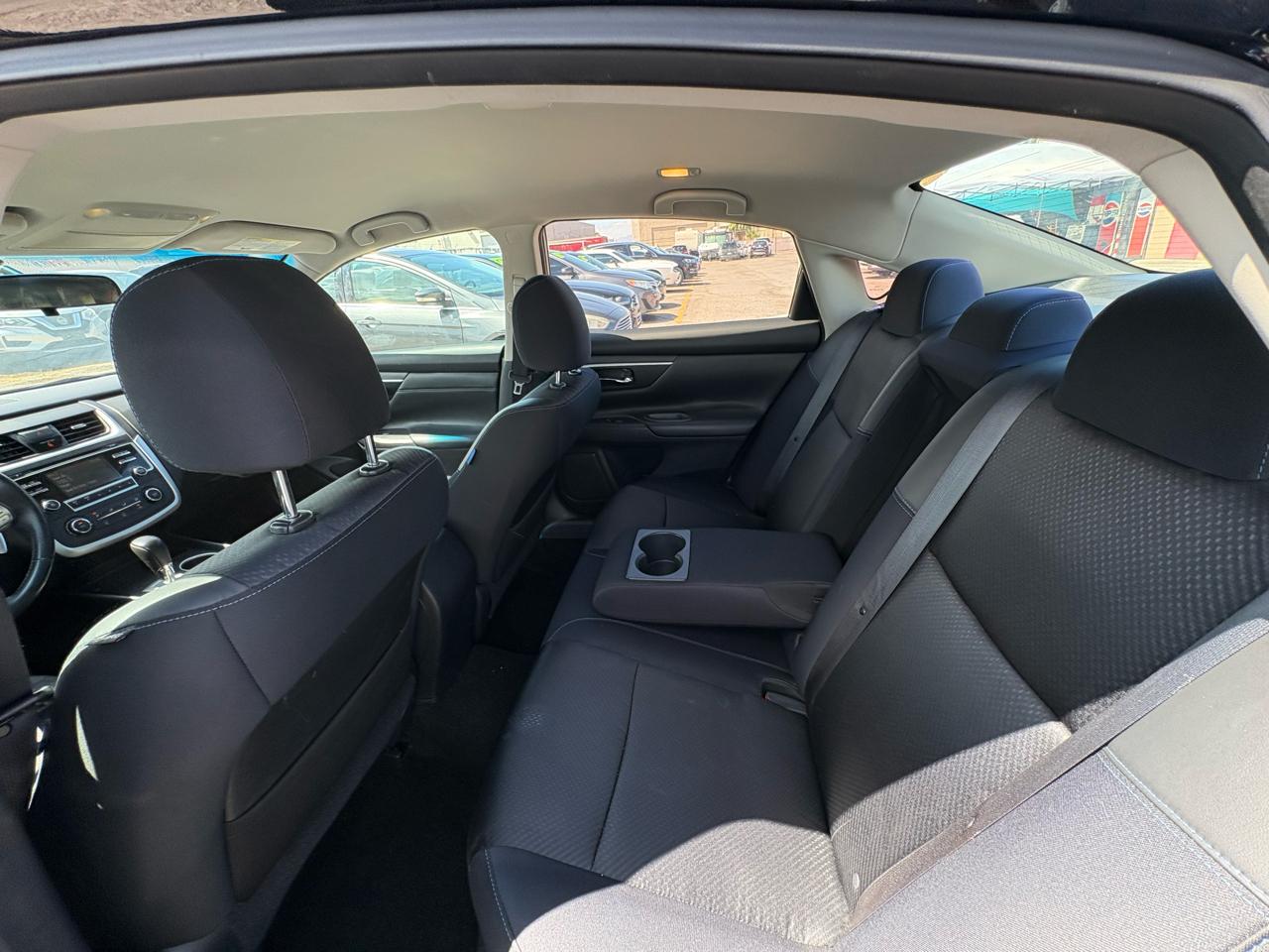 Nissan Altima 4dr Sdn I4 2.5 SR 2016