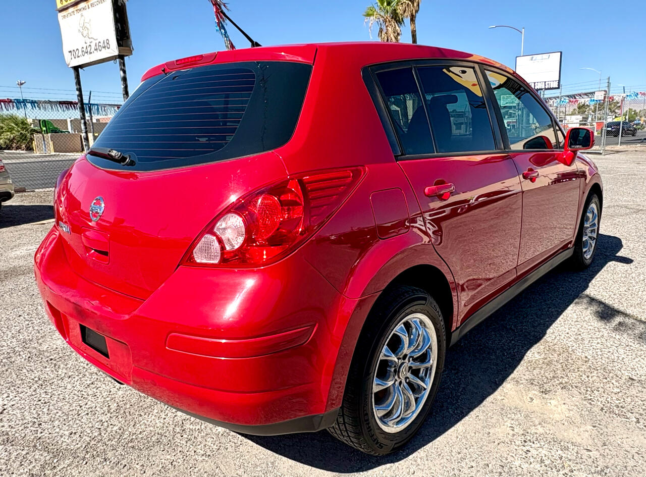 2012 Nissan Versa 1.8 S photo 4