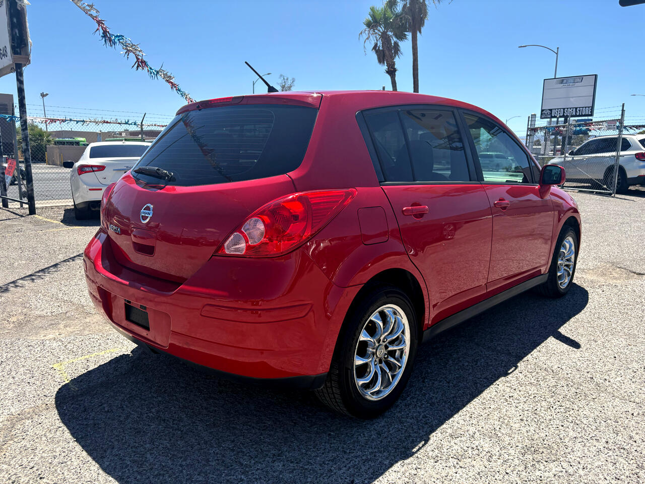 2012 Nissan Versa 1.8 S photo 16