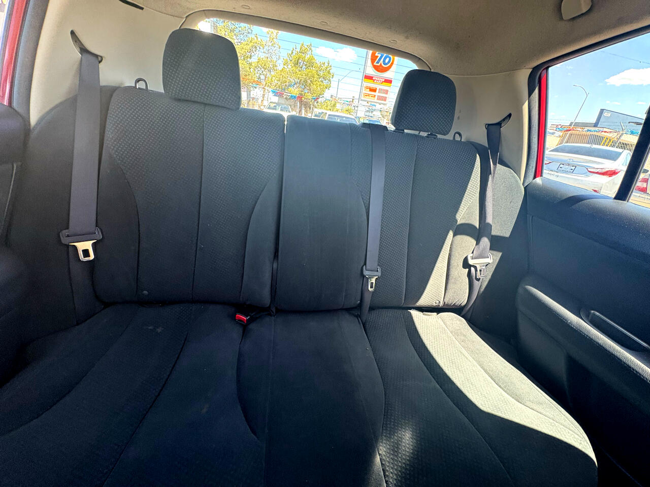 2012 Nissan Versa 1.8 S photo 31
