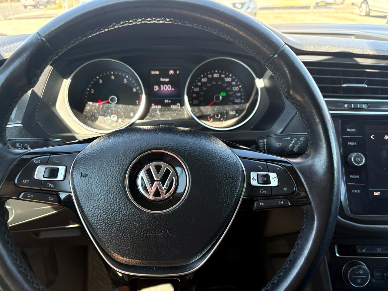 Volkswagen Tiguan 2.0T SEL FWD 2018 Volkswagen Tiguan 2.0T SEL FWD 2018