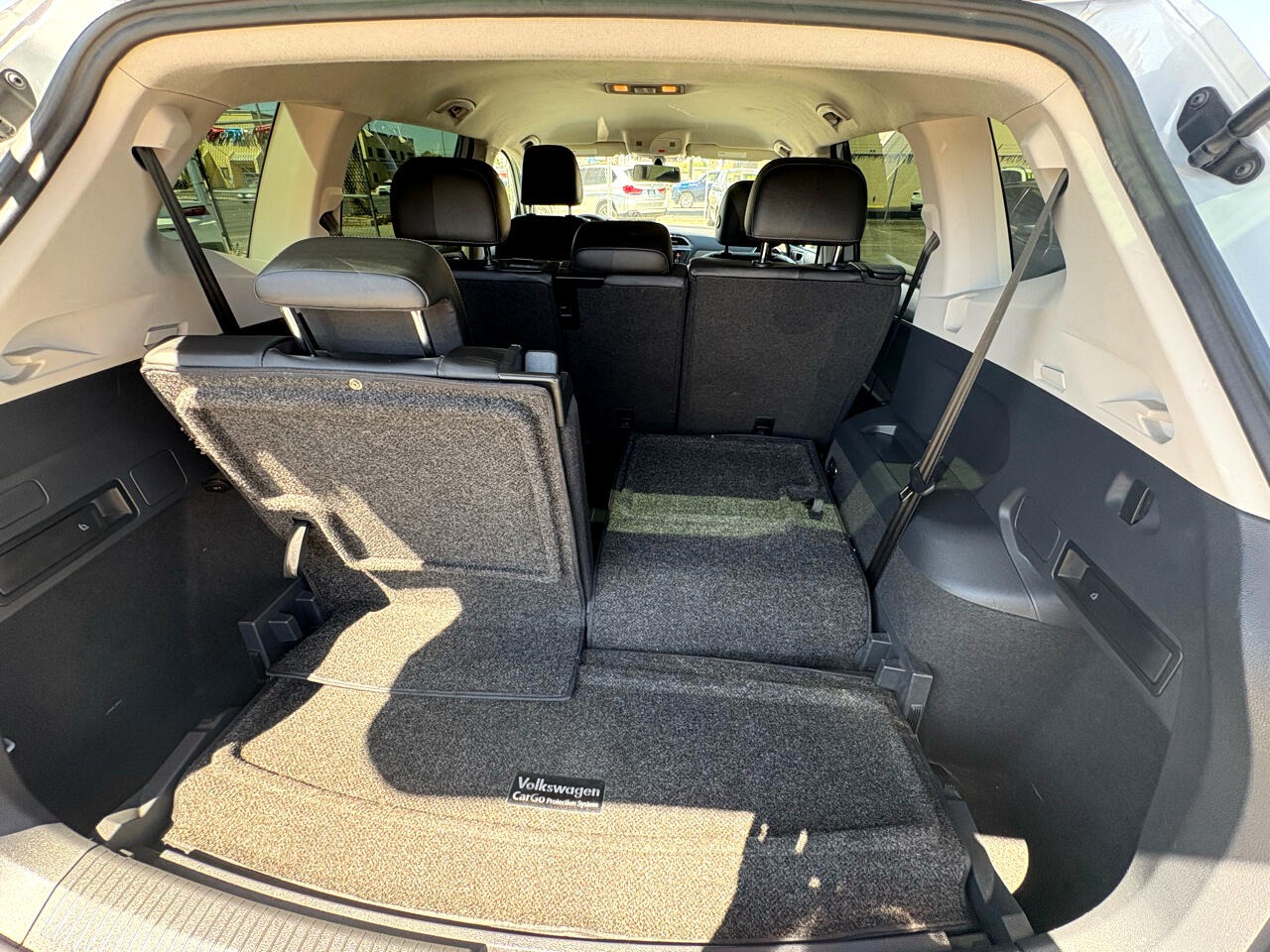 Volkswagen Tiguan 2.0T SEL FWD 2018 Volkswagen Tiguan 2.0T SEL FWD 2018