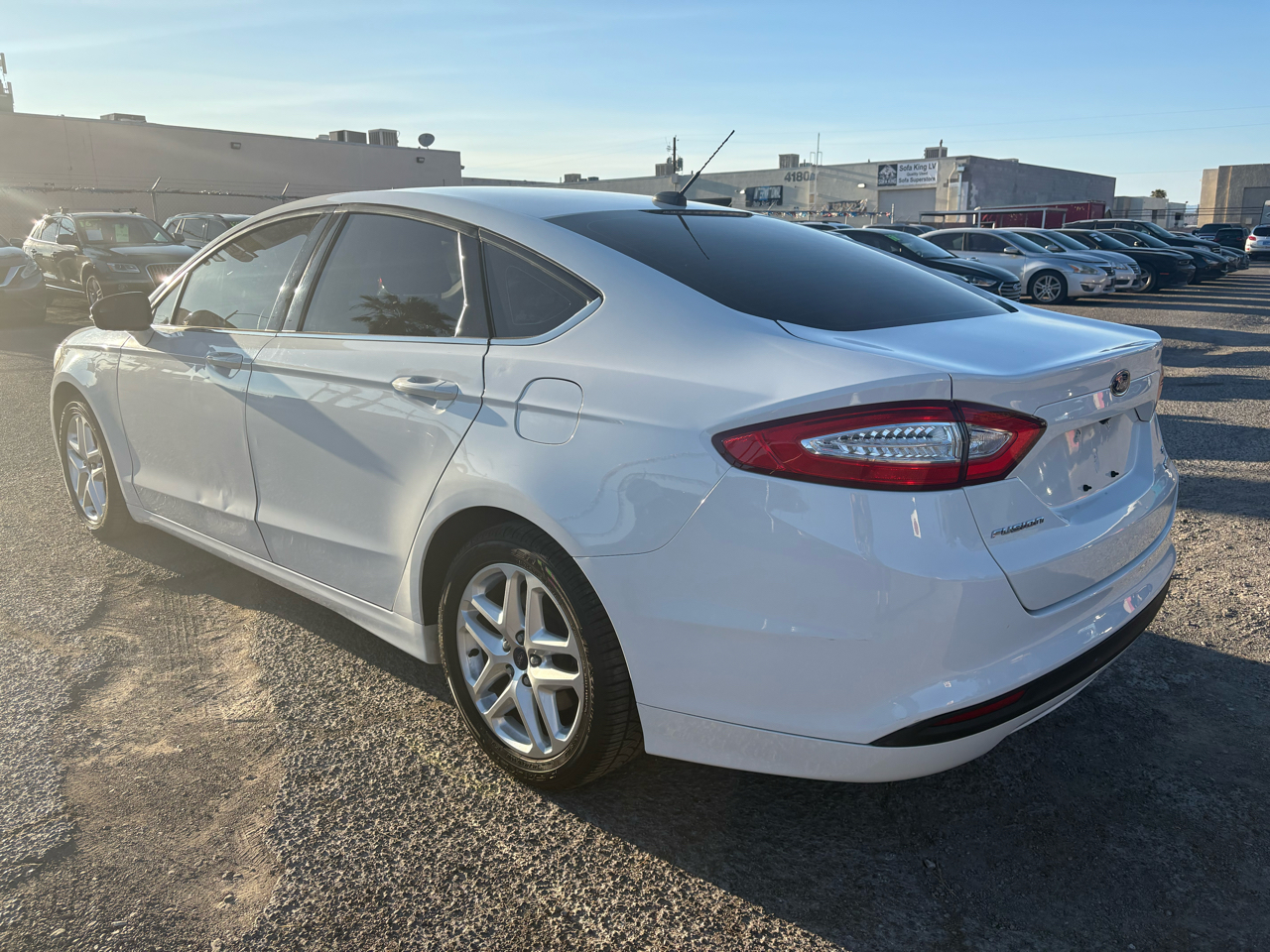 Ford Fusion 4dr Sdn SE FWD 2016 Ford Fusion 4dr Sdn SE FWD 2016