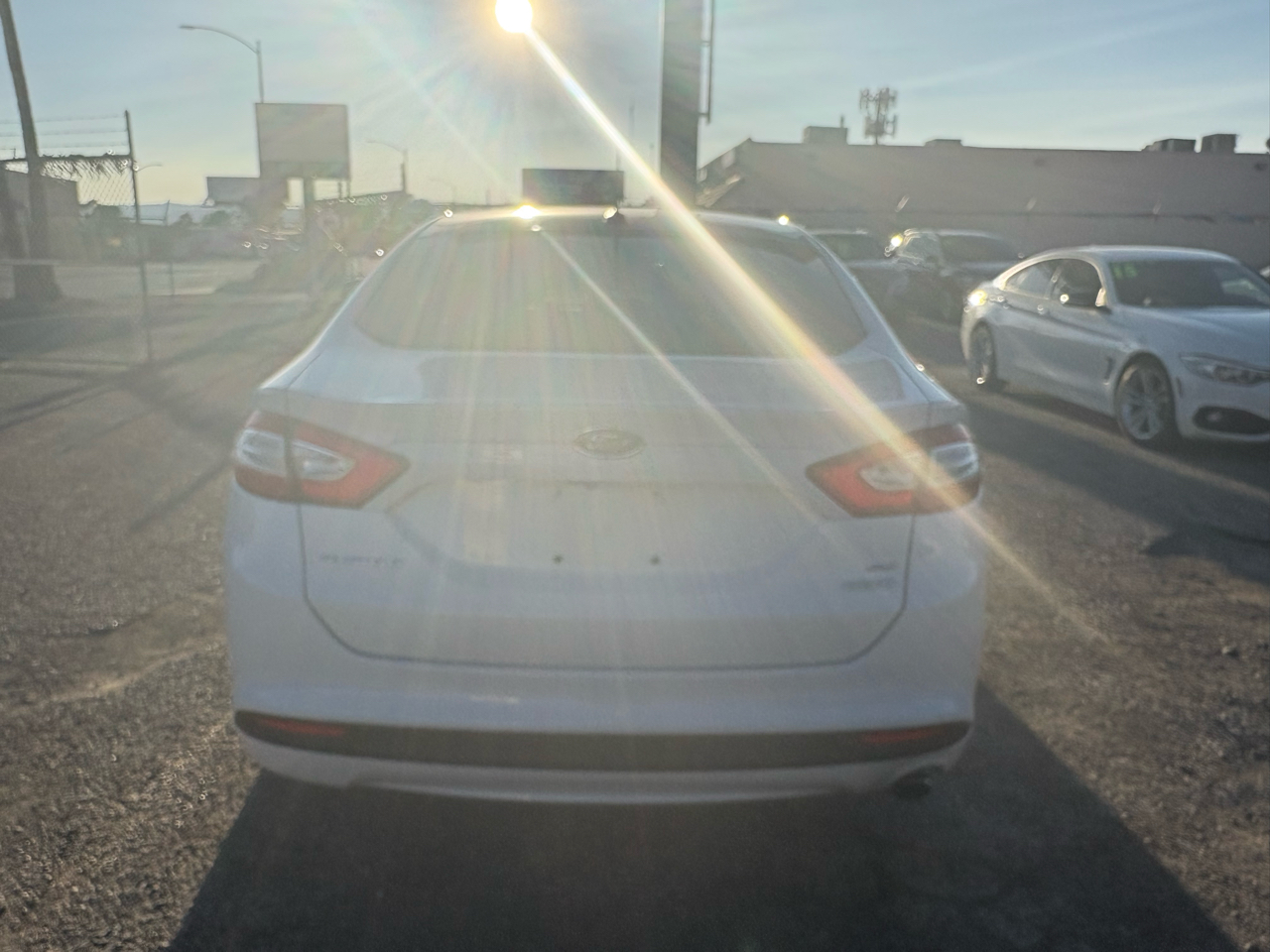 Ford Fusion 4dr Sdn SE FWD 2016 Ford Fusion 4dr Sdn SE FWD 2016