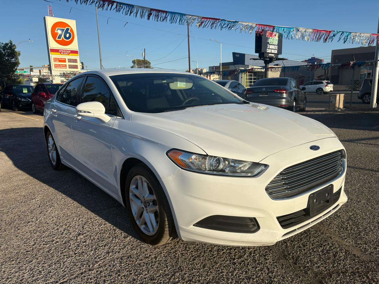 Ford Fusion 4dr Sdn SE FWD 2016 Ford Fusion 4dr Sdn SE FWD 2016