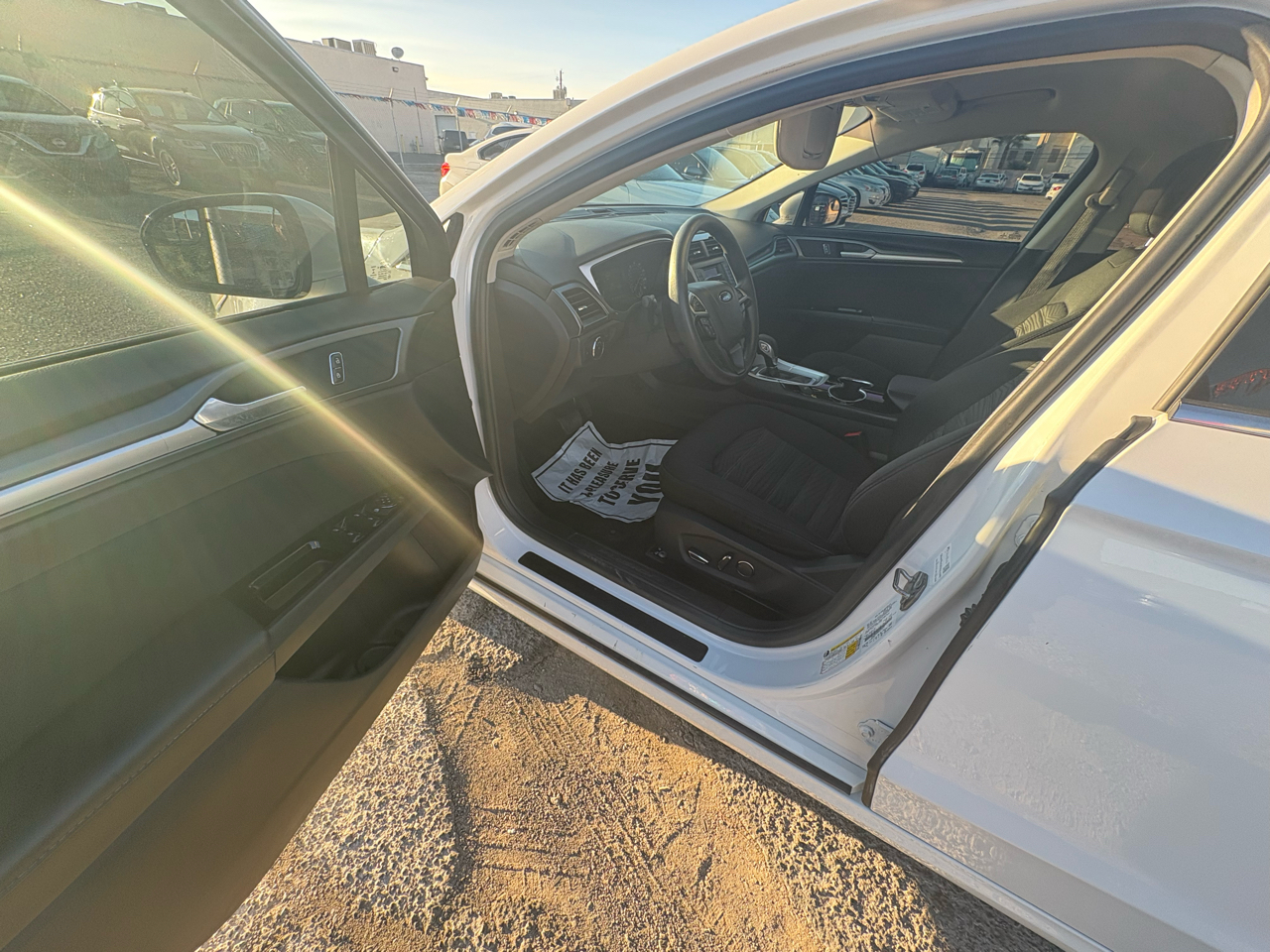 Ford Fusion 4dr Sdn SE FWD 2016 Ford Fusion 4dr Sdn SE FWD 2016
