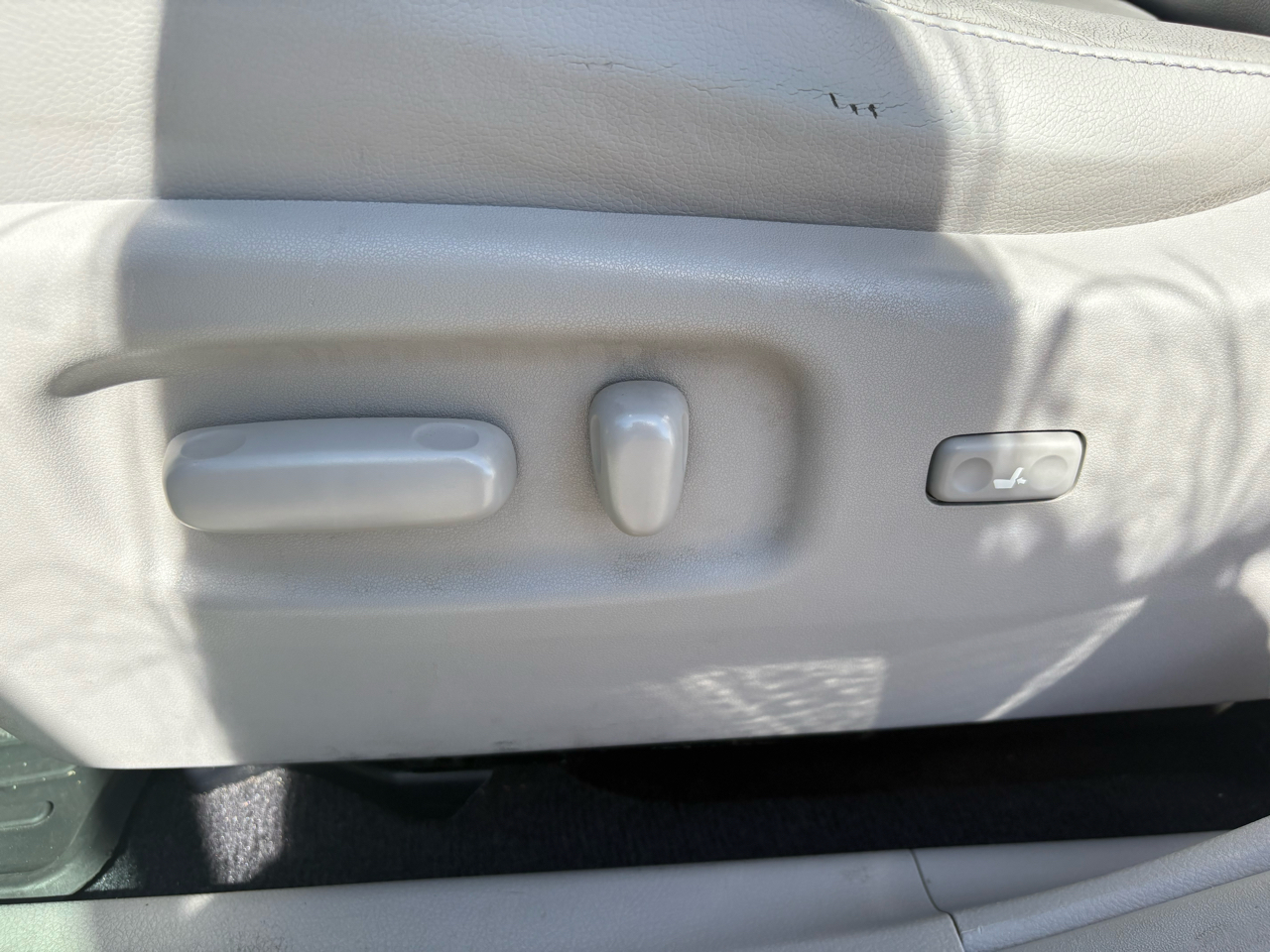 2012 Toyota Highlander Base Hybrid photo 10