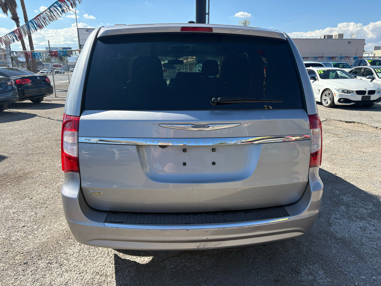 2015 Chrysler Town & Country Touring photo 4