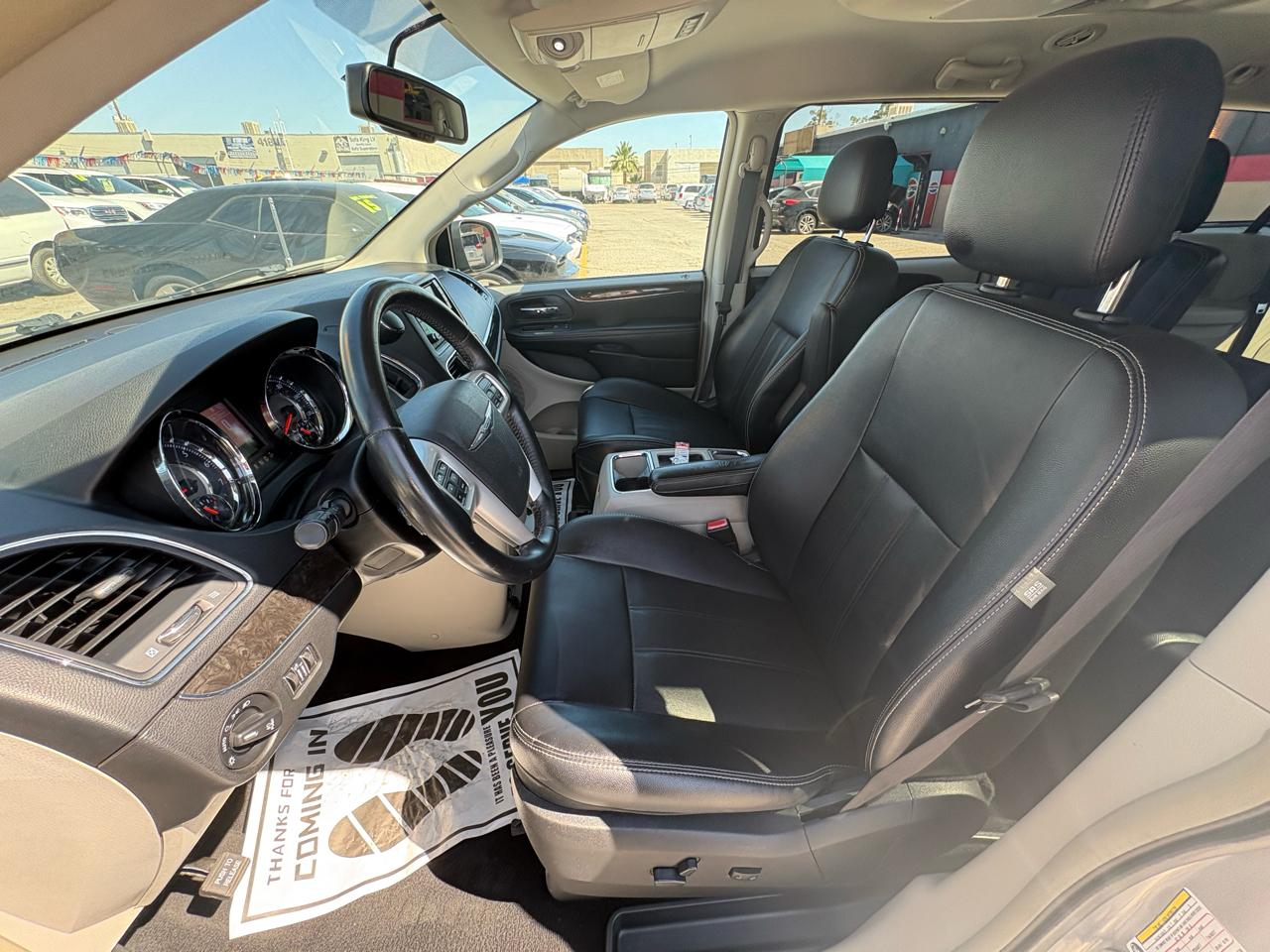 Chrysler Town & Country 4dr Wgn Touring 2015