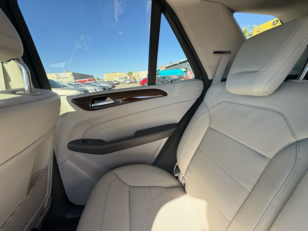 Mercedes-Benz M-Class RWD 4dr ML 350 2015 Mercedes-Benz M-Class RWD 4dr ML 350 2015