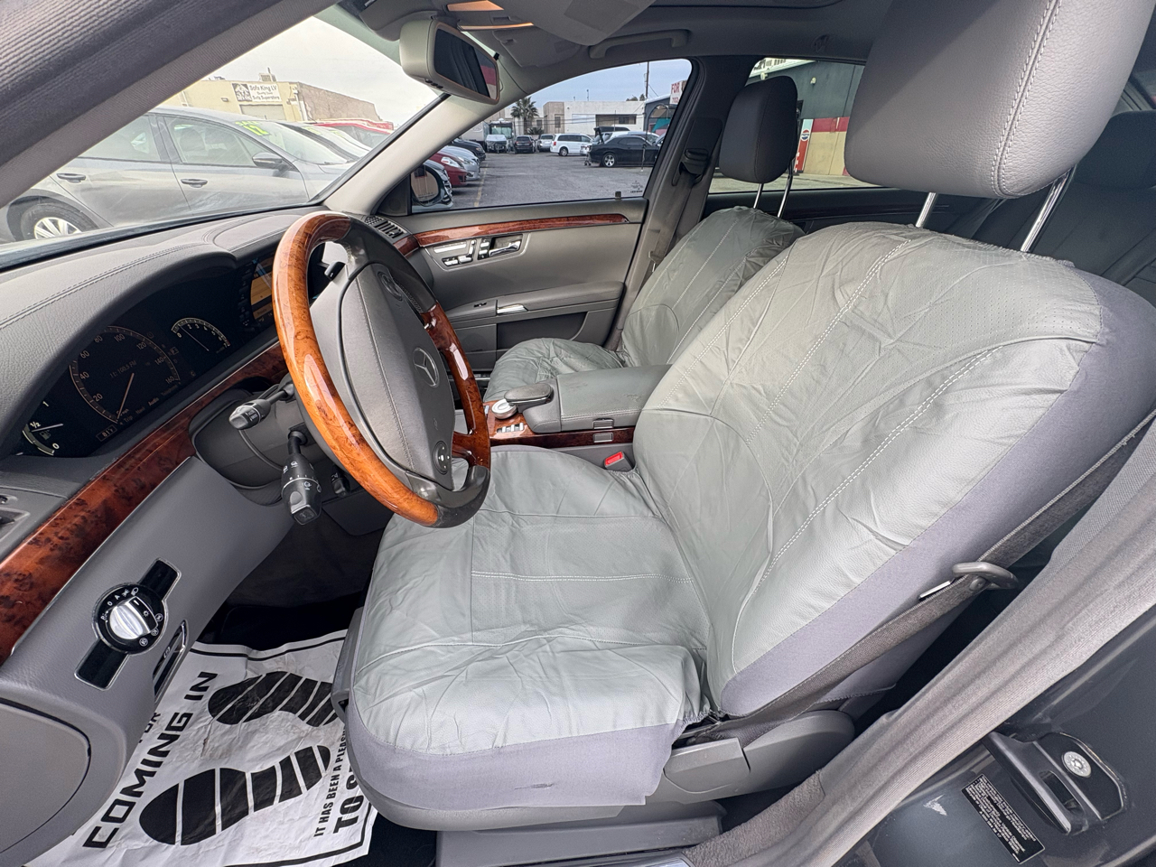 Mercedes-Benz S-Class 4dr Sdn 5.5L V8 RWD 2009