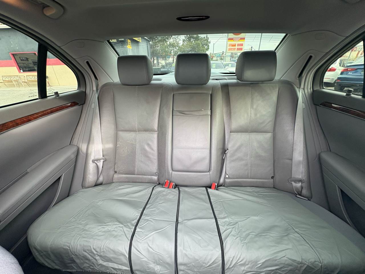 Mercedes-Benz S-Class 4dr Sdn 5.5L V8 RWD 2009