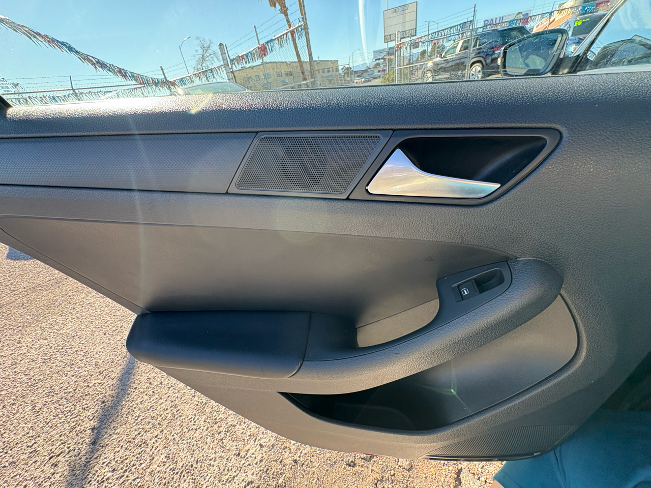 Volkswagen Jetta Sedan 4dr Auto S PZEV 2012