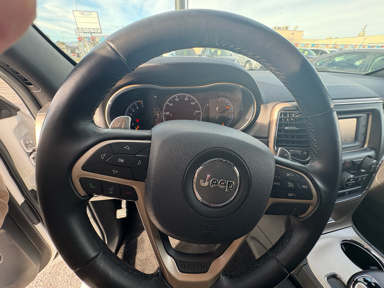 Jeep Grand Cherokee RWD 4dr Laredo 2014