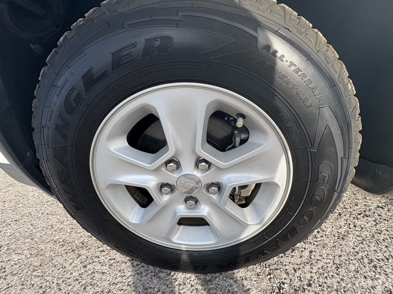 Jeep Grand Cherokee RWD 4dr Laredo 2014